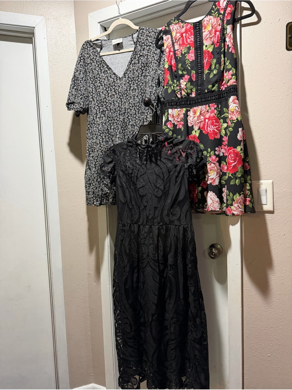Women’s Dress Bundle M JJ’s House Princess Floral Universal Thread Midi 3 Pc